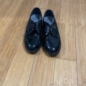 black dress shoes